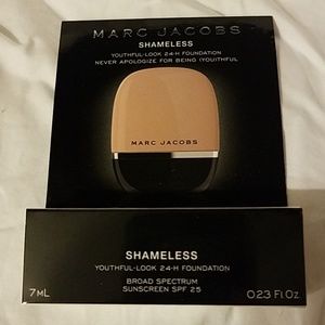 Marc Jacobs Shameless Foundation Tan Y420